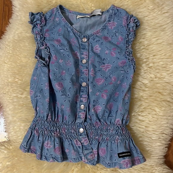 Size 6 Girls/ Hello Kitty & Calvin Klein Shirts / Size 6 Girls - Picture 4 of 9